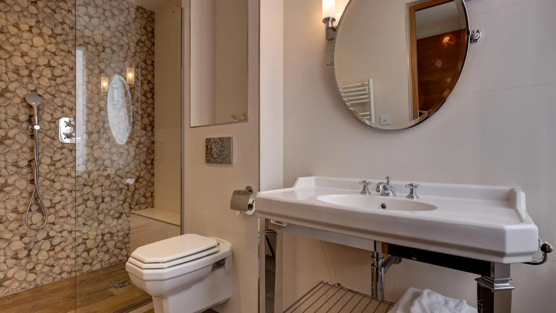 Muguet Hotel